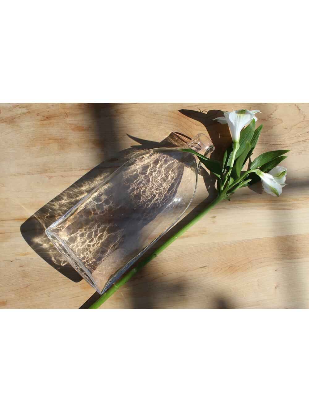 Decorative Vintage Clear Glass Bottle / SimpleVase